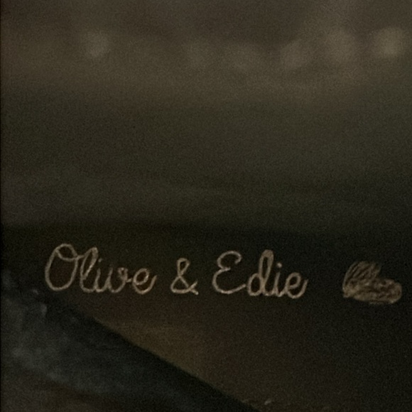 Olive & Edie - Black boots with Bows (Toddler size: 11M) - Picture 7 of 10